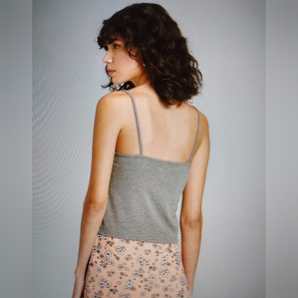 NWT🔥2 Pack Gray Cotton Stretch Tanks by Universal Threads "B1G1" Size L - Picture 2 of 8